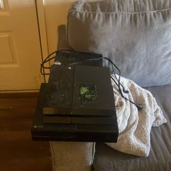 Ps4s and Xbox one bundle