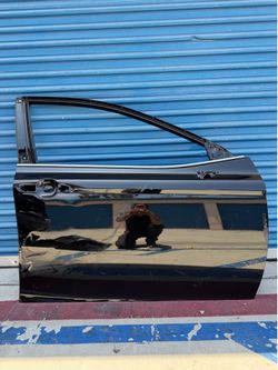 2018,2019,2020,2021,2022,2023,2024 Toyota Camry Front Door/Puerta Delantera Rh Passenger Oem Ask