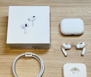 Apple airpods pro 1st generation