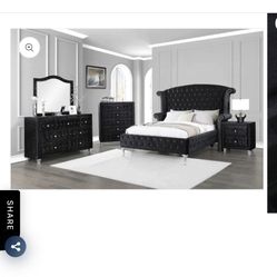New Black Velvet Queen Bedroom set 