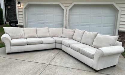 Beautiful Sectional Couch!😍