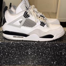 Size 11 Jordan 4 Military Black