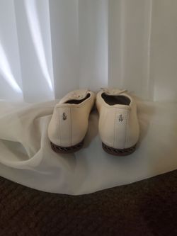 Cream Leather Ballet Flats .