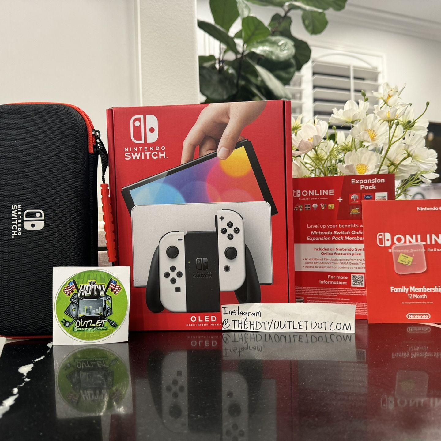 Nintendo Switch Oled Bundle 1yr Online Carrying Case 256micro Card 