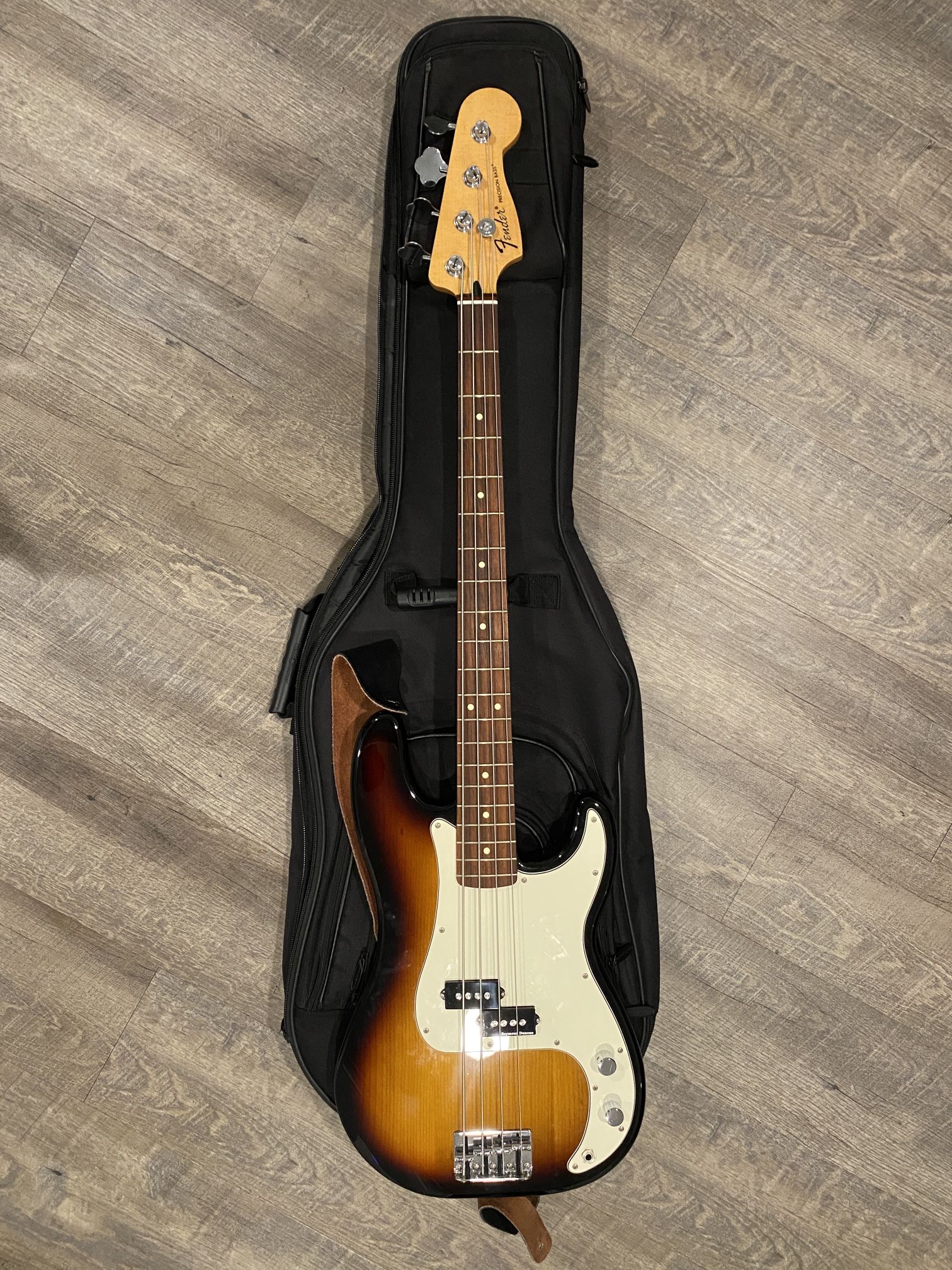 Fender P-bass MIM