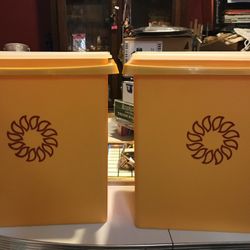 2 Vintage Tupperware 1430 -4 Large Carry All, Sun burst  