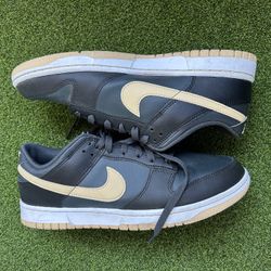 Nike Dunks Size 11