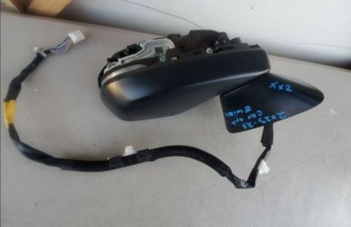 2023 -2025 HONDA CRV CR-V RIGHT
MIRROR PASSENGER SIDE BLIND SPOT/ 
SIGNAL POWER / 8 WIRES GENUINE USED
OEM.XX2