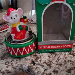 Music SANTA w Train