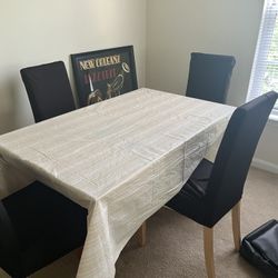 Dining Room Table And 4 Chairs 