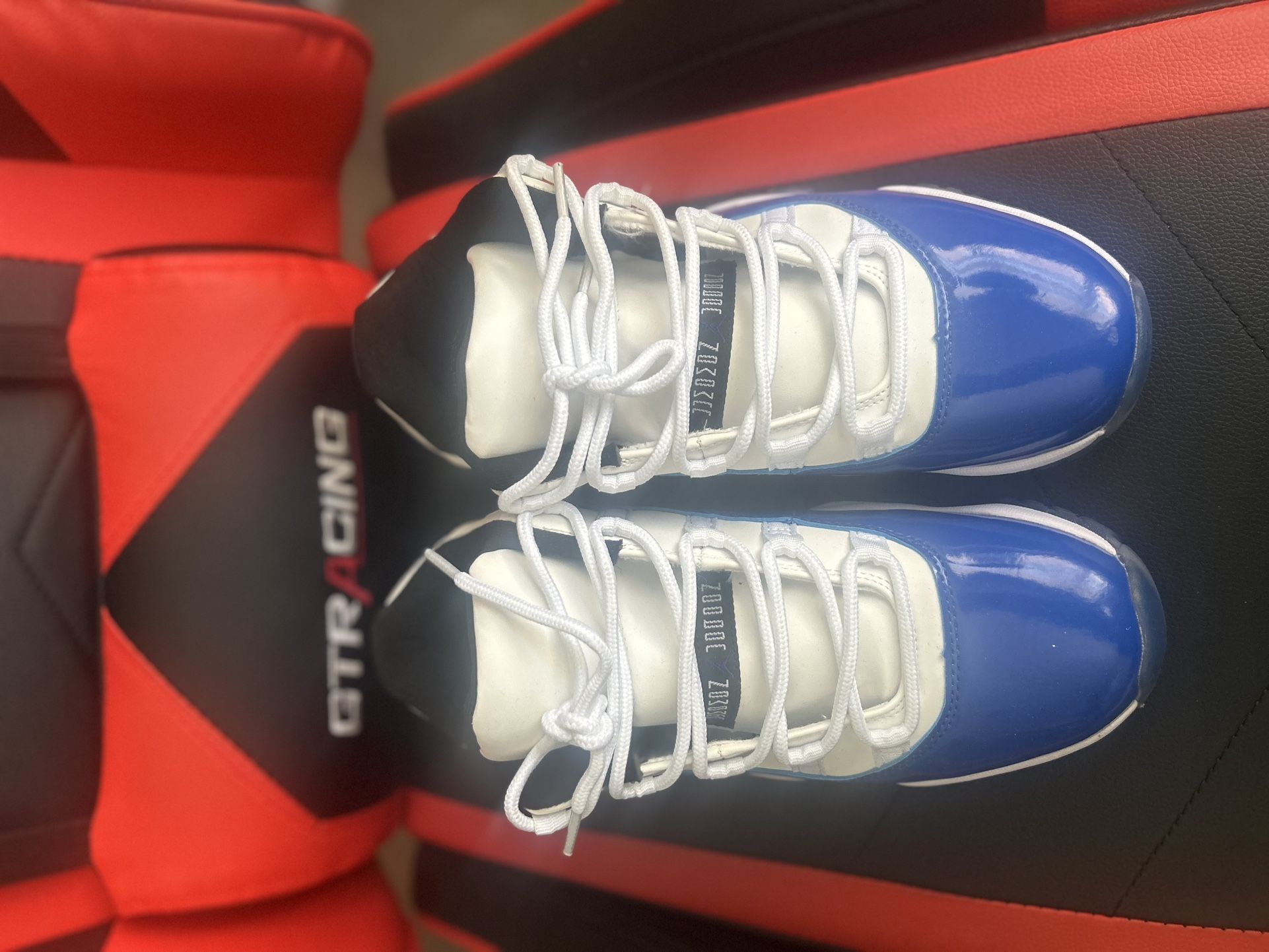Jordan’s Retros 11 Low Concord Blue