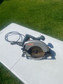 Gd. Working Ryobi 71/4 Circular Saw