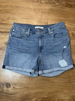 Levi’s Women’s Denim Shorts – Classic Fit