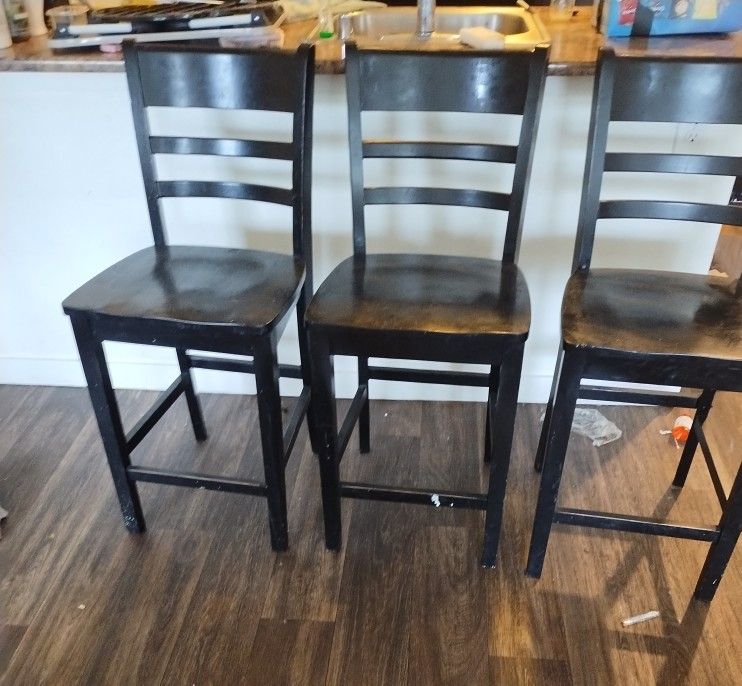 3 Bar Stools