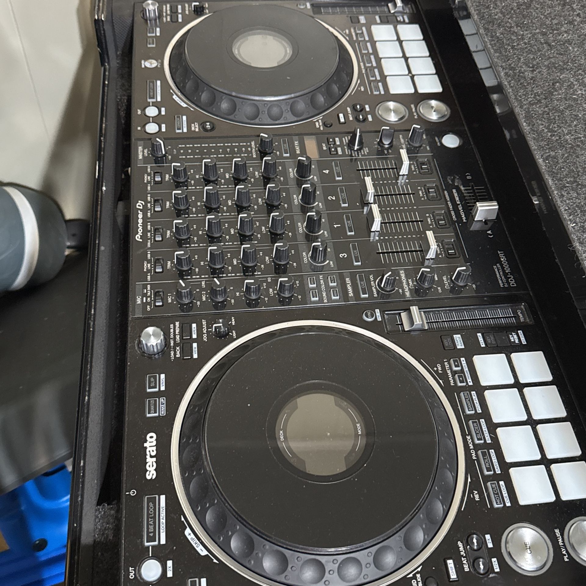DDJ SRT Pioneer controller With Black Flight Case