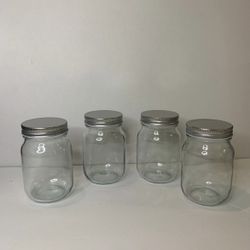 Glass jars with lids 16 oz Clear Glass Jars.    (R)