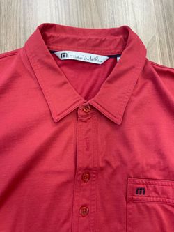 Travis Mathew logo Polo men’s size L Red