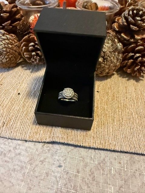 10 Carat White Gold Wedding Ring