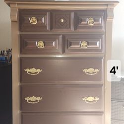 Bedroom Furniture 4 Piece Total 