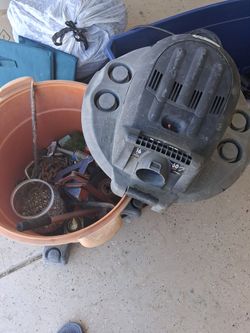 Tools  and vac. All of it for$ 8
