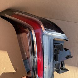 2020-2021 Cadillac CT4 tail light LH