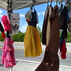 Halloween Costumes 👻 