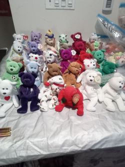 Large Lot of Ty Beanie Babies Bears