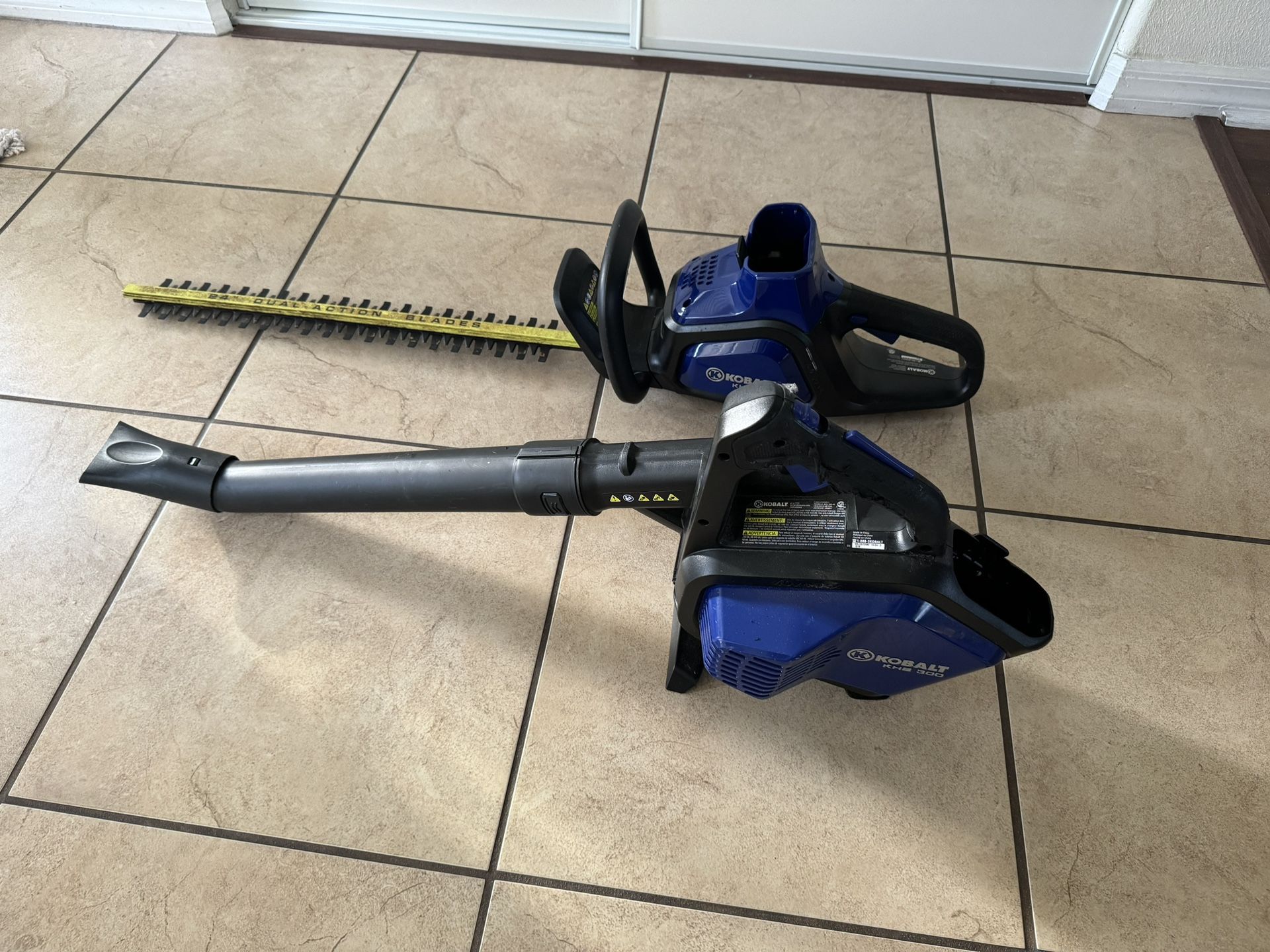 blower + motorized saw No Battery included