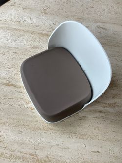 Child’s portable fold up light weight booster seat by Oxo