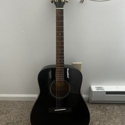 Yamaha Acoustic Guitar 