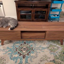 TV STAND ENTERTAINMENT CENTER