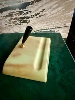 Vintage Faux Onyx Desk Pen Base - Awesome Retro Office This desk accessory includes a single black pen socket on a brass swivel mount. A built-in gr