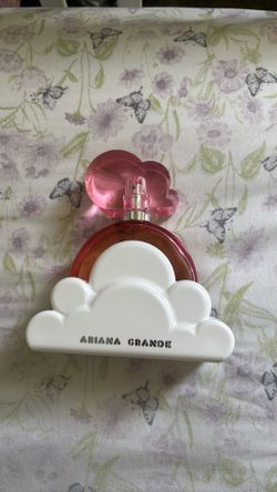 Ariana Grande Pink Cloud Perfume