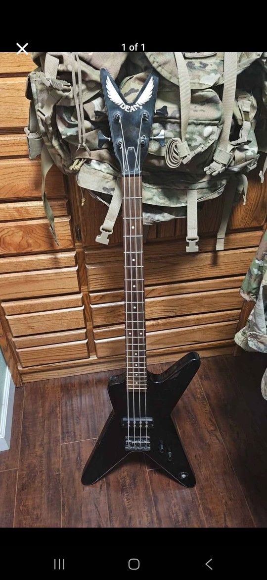 Dean Bass Guitar