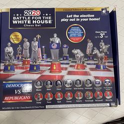 WHITE HOUSE CHESS SET