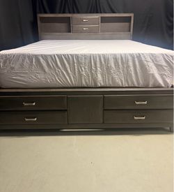 California King Storage Bed Frame + Free 14" Mattress