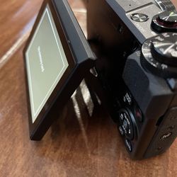 [MINT] Canon PowerShot G7 x Mark II - Case & Tripod Included TRUSTED SELLER