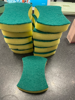 New Unused Kitchen Dish Sponges – 14 Pieces