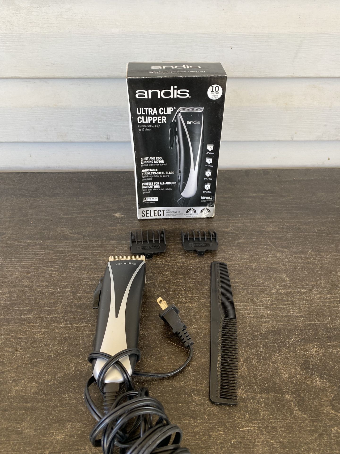 Andis Ultra Clip Professional PM10 10-Piece Clipper Haircut Kit Black