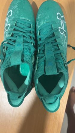 Green Under Armour cleats (BRAND NEW)
