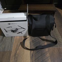 DJI Mini 4 Pro Fly More Combo