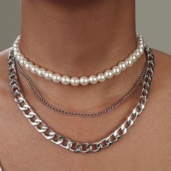 3 Layered necklace