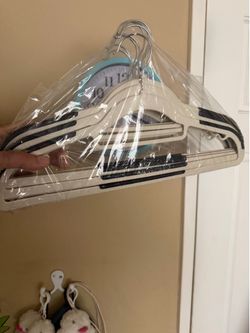 Anti-slip, Stylish hangers- 20 in package