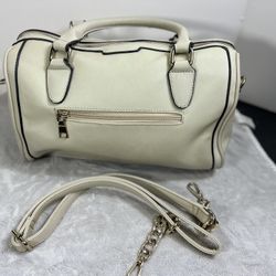 Brand New Women’s Purse 
