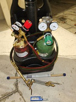 Victor set of torches