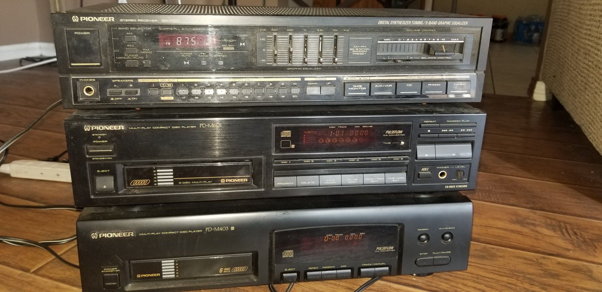Pioneer lot 2 6 disc cd changers stereo receiver all 3 working 125.00