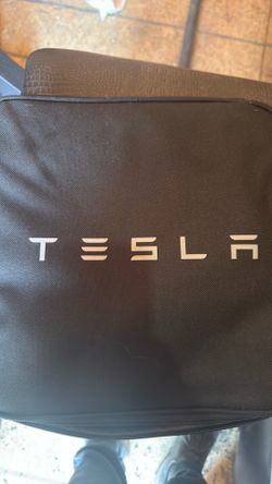 Tesla charging cable w/Case