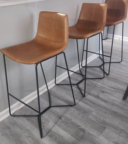 Slope Leather Bar & Counter Stools