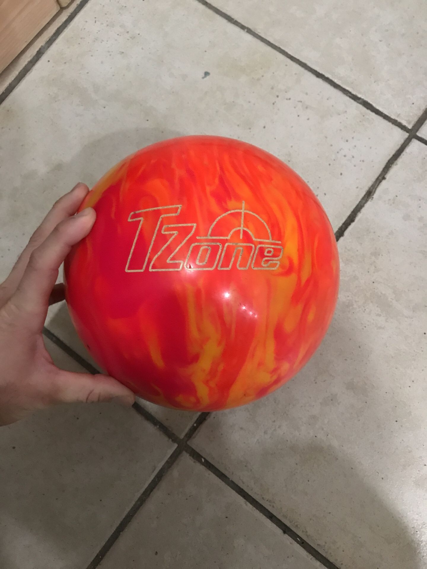 Tzone plastic bowling ball 14lbs