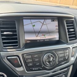 2019 Nissan Pathfinder – Clean Title, 2 Owners, Fully Loaded! 